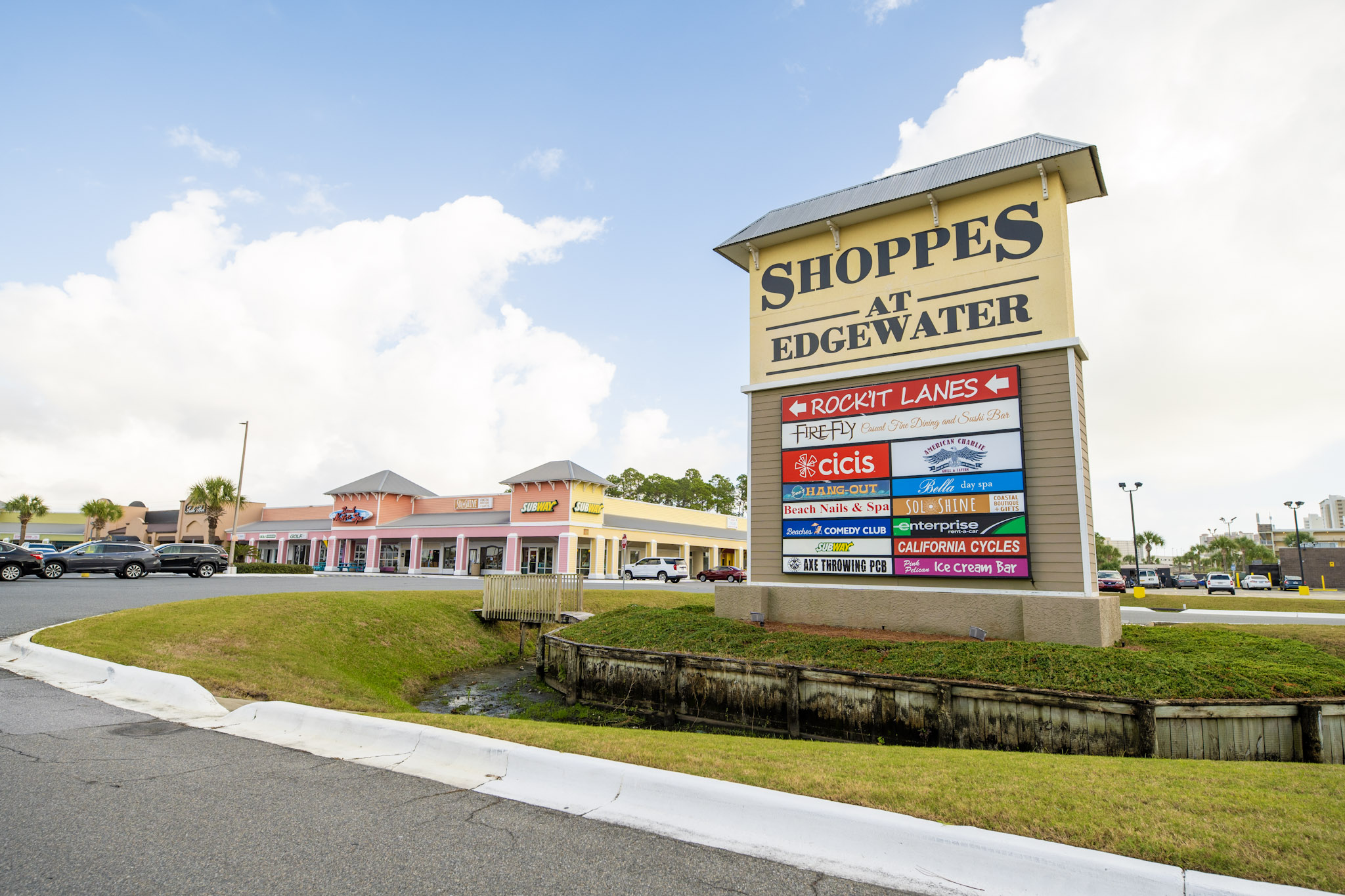 Things To Do Shoppes at Edgewater